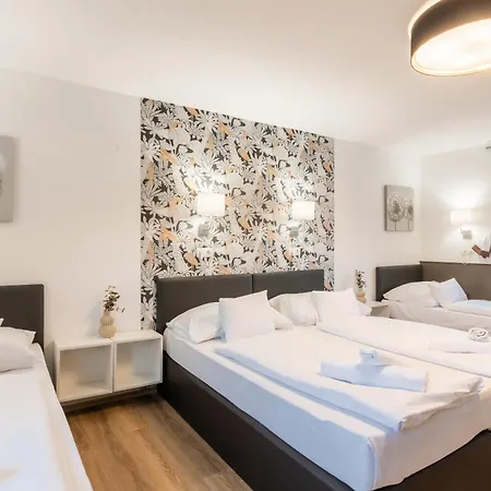 Autohof 171 מוטל