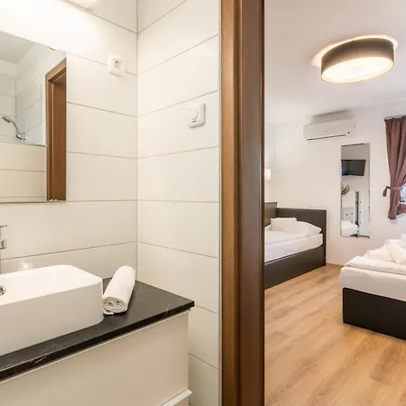 Autohof 171 Motel 3*